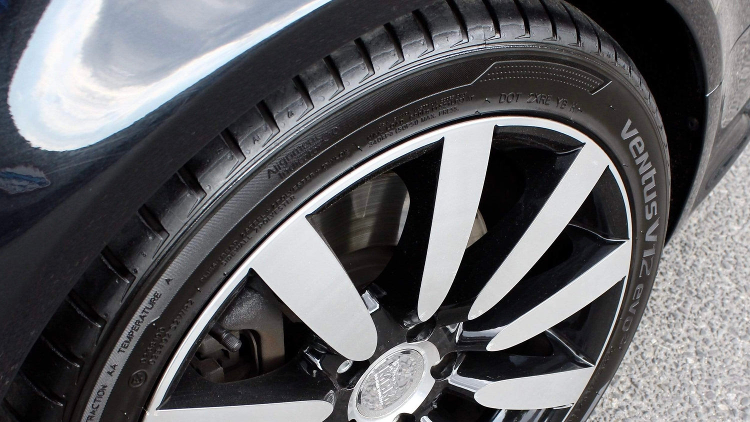 Was ist ein Reifenglanzspray?