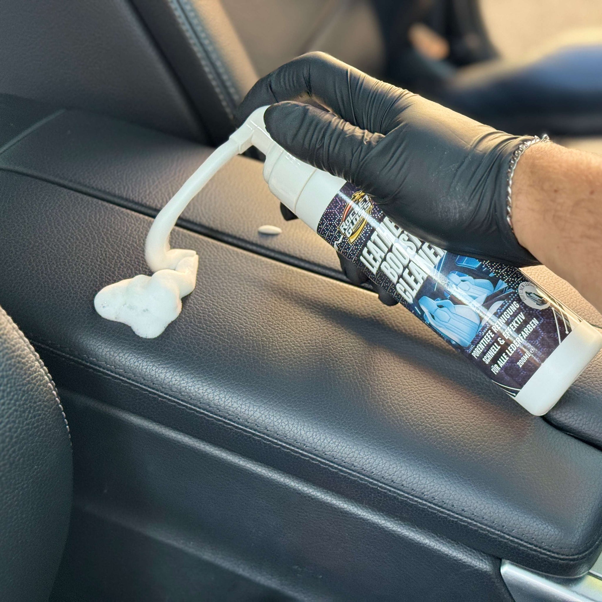 autoleder-reiniger-rocket-auto-ledersitze-reinigen